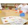 Masterkidz Set educativ prisme triunghiulare si triunghiuri-recipient, din lemn, +2 ani, Masterkidz, pentru gradinite
