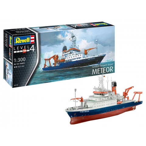Revell macheta Nava Meteor