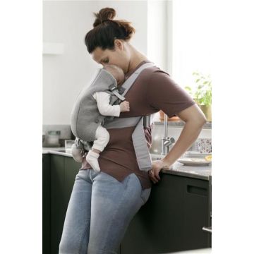 BabyBjorn Marsupiu anatomic Mini Light Grey 3D Jersey